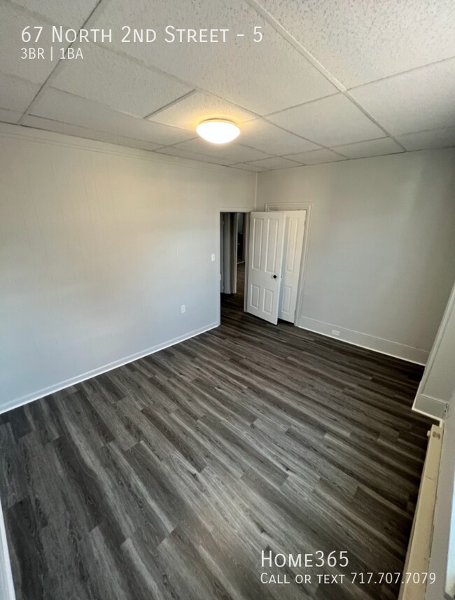 Building Photo - Charming 3 Bedroom 1 Bathroom Available Now