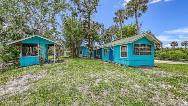 Building Photo - 6737 Lincoln Rd