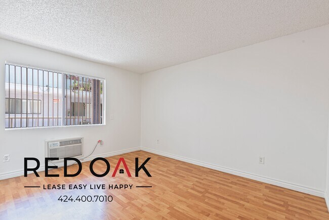 Building Photo - ~$100 OFF Each Month~ Bright and Beautiful...