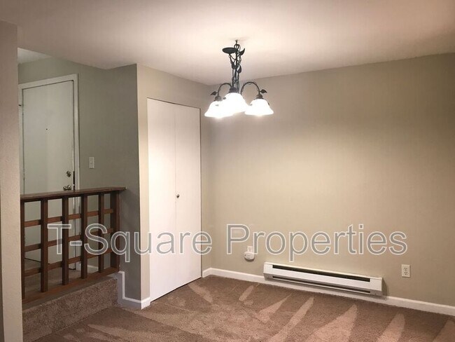 Foto del edificio - 4629 W Lake Sammamish Pkwy SE