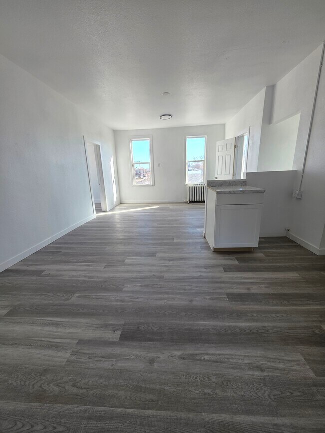 Foto del edificio - 2708 E 16th St