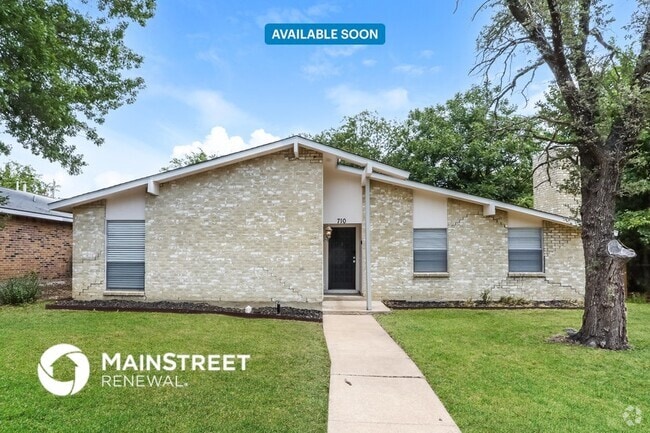 Building Photo - 710 Bluebonnet Dr