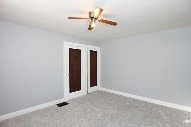 Foto del edificio - Large 1 Bedroom Emerson Heights Duplex!