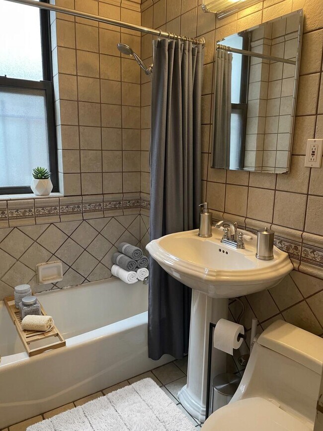 Foto del edificio - 142 E 35th St