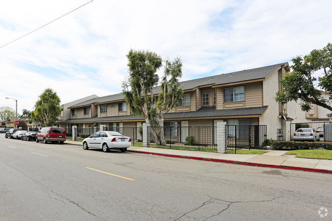 Building Photo - Elk Lane Apartments