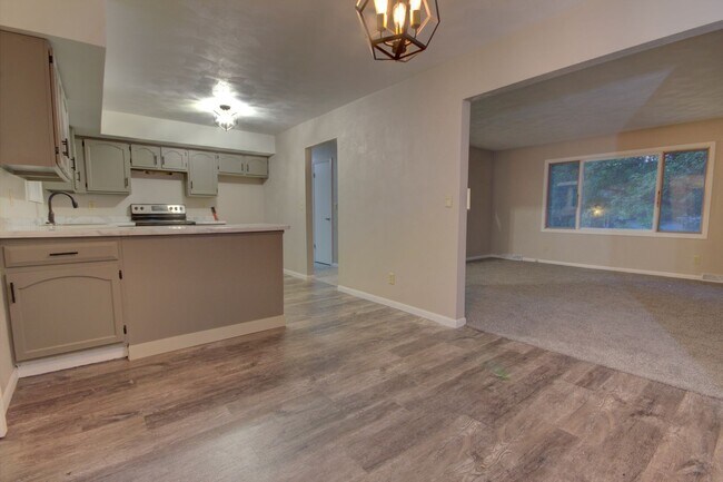 Foto del edificio - Renovated Orion Home