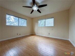 Building Photo - 571 Firefly Dr