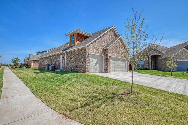Building Photo - Brand New Construction in Siena Springs!