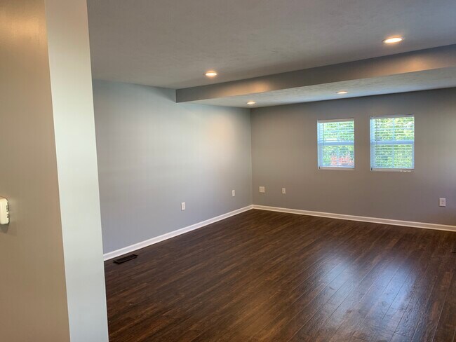 Building Photo - 3825 Millers Run Rd