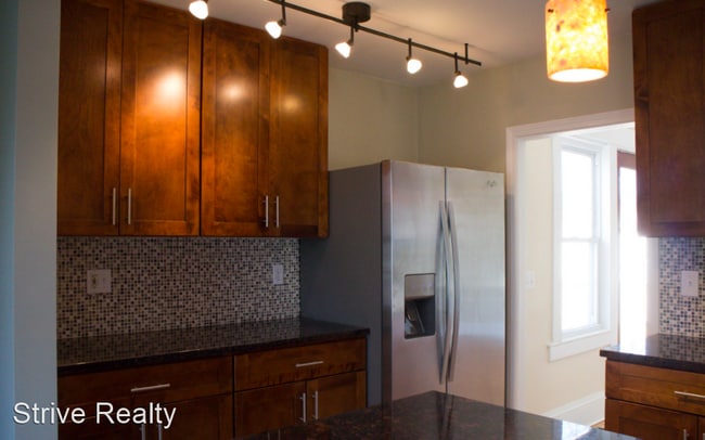 Building Photo - 5 br, 2 bath House - 90 Wyndham Ave.