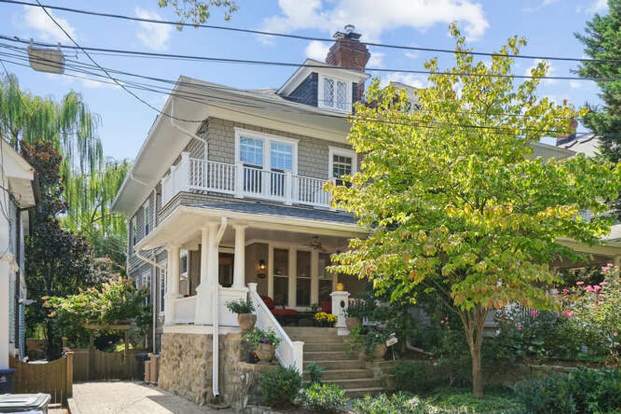 Cleveland Park 5 Bedroom, 3.5 Bath - Cleveland Park 5 Bedroom, 3.5 Bath