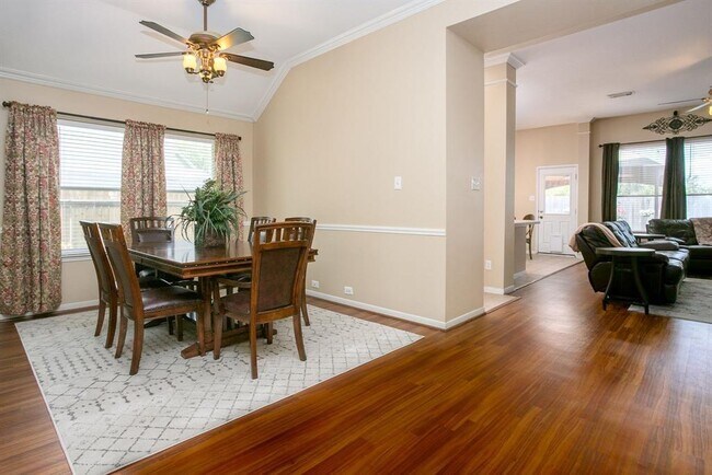Building Photo - 2603 Sandal Walk