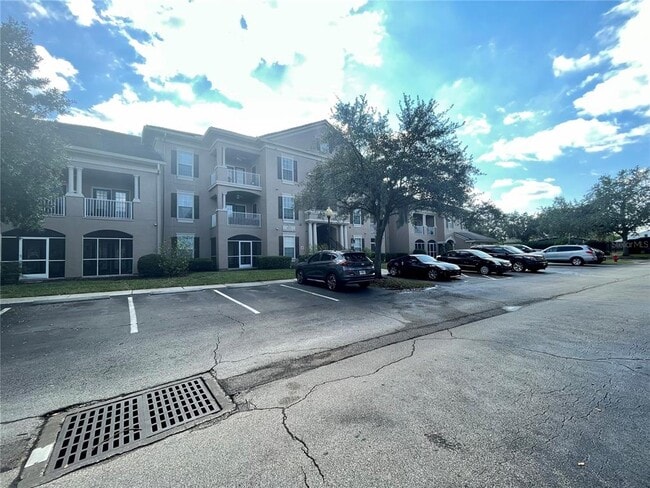 Building Photo - 14353 Fredricksburg Dr