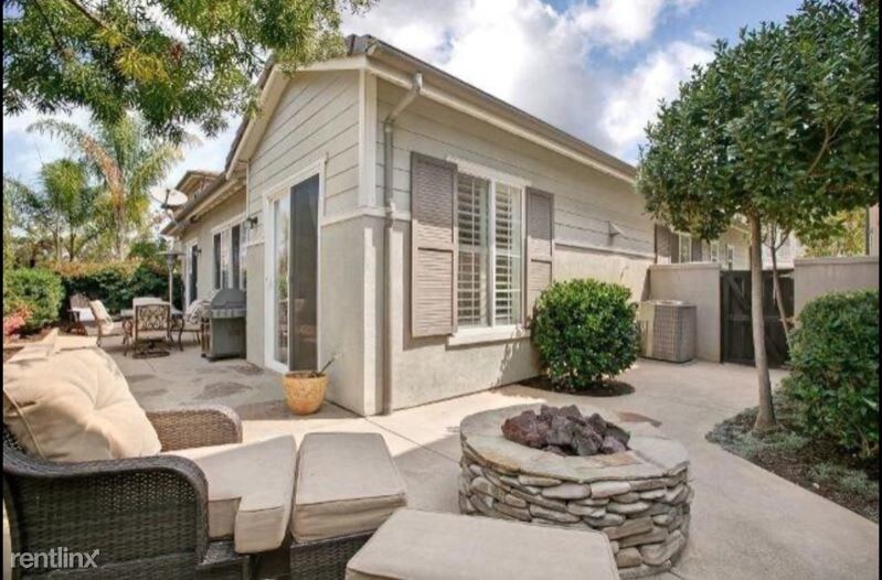 Primary Photo - 3 br, 2 bath House - 632 Beach St