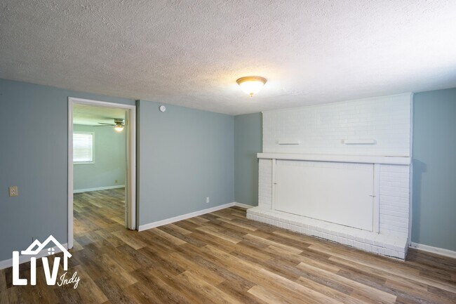 Building Photo - 309 S Fleming St