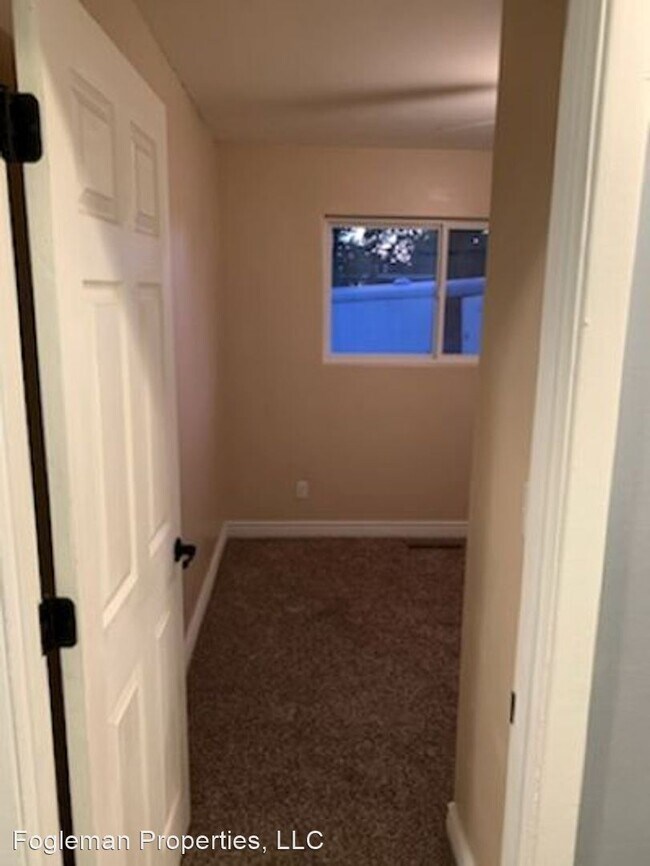 Building Photo - 3 br, 1 bath House - 755 S 13th E