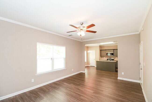 Foto del edificio - 412 Fieldcrest Dr