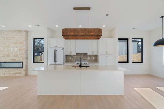 Photo - 7826 S Northshore Dr House