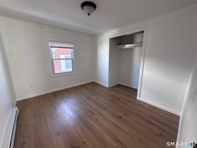 Building Photo - 24 Rocky Hill Ave