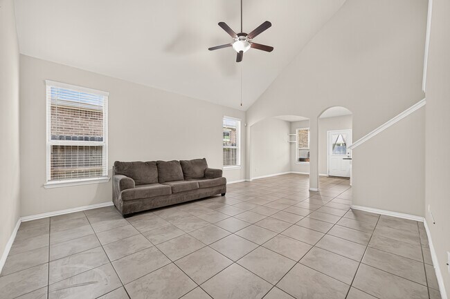 Building Photo - 20223 Highfield Park Dr