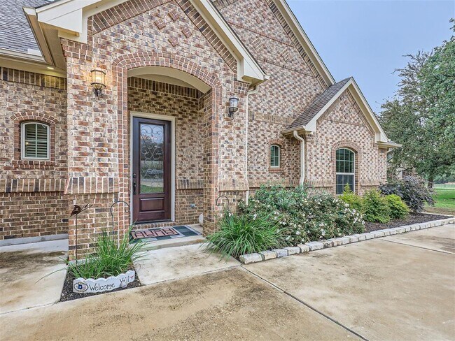 Building Photo - 205 Quarry Lake Estates Dr