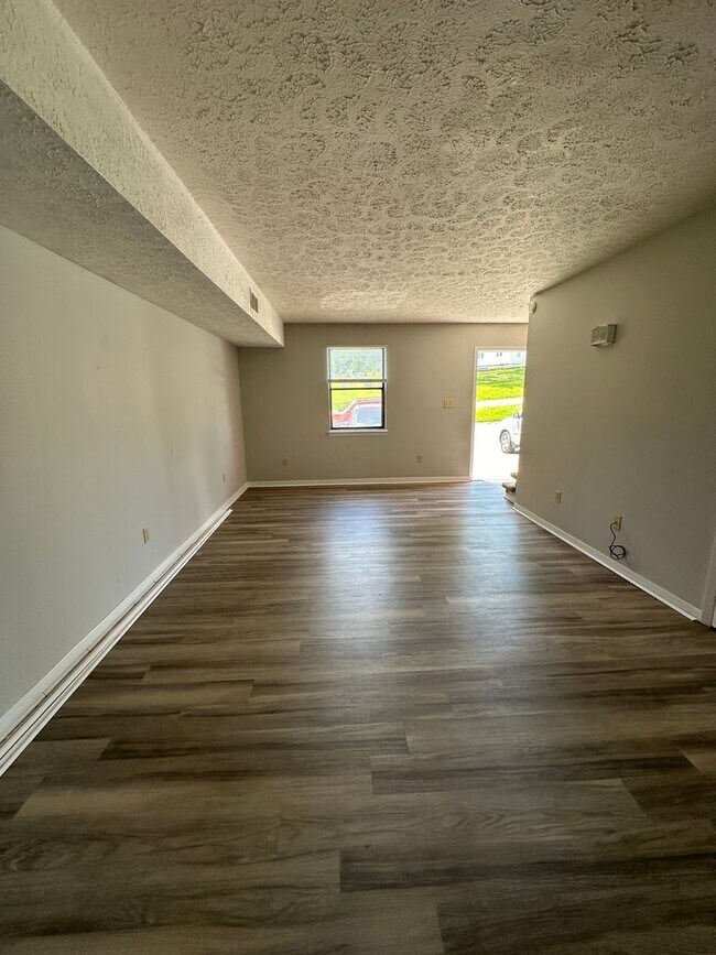 Foto del edificio - 2 Bedroom / 1.5 bath Townhouse, Kingsport TN