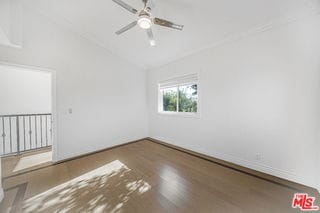 Foto del edificio - 2017 S Centinela Ave