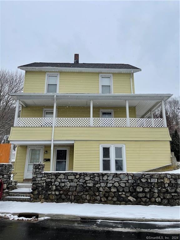 Primary Photo - 108 Oak St