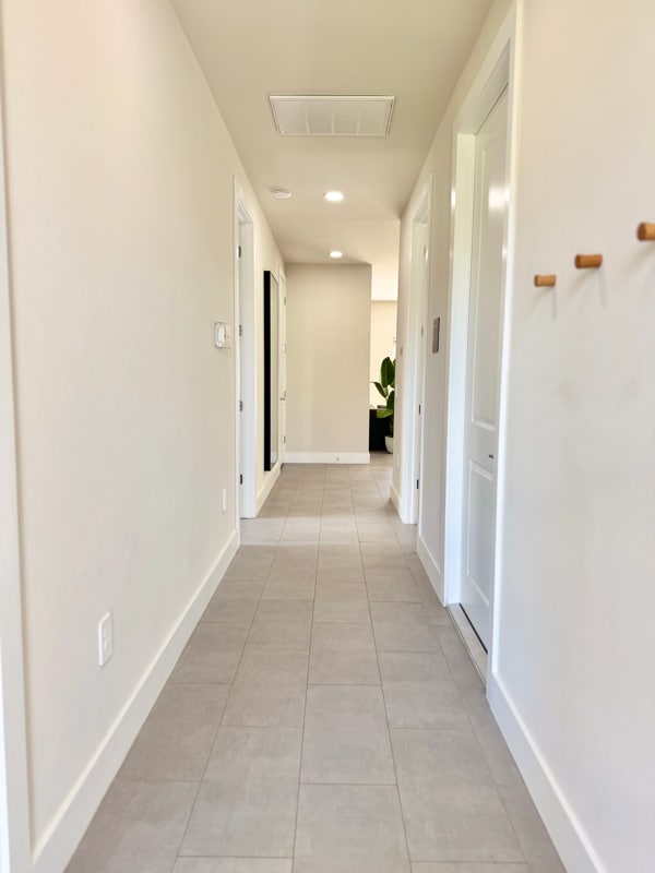 Building Photo - 2506 Leda Ave S