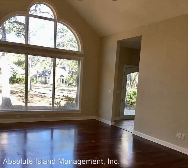 Building Photo - 3 br, 2.5 bath House - 6 Bethel Court
