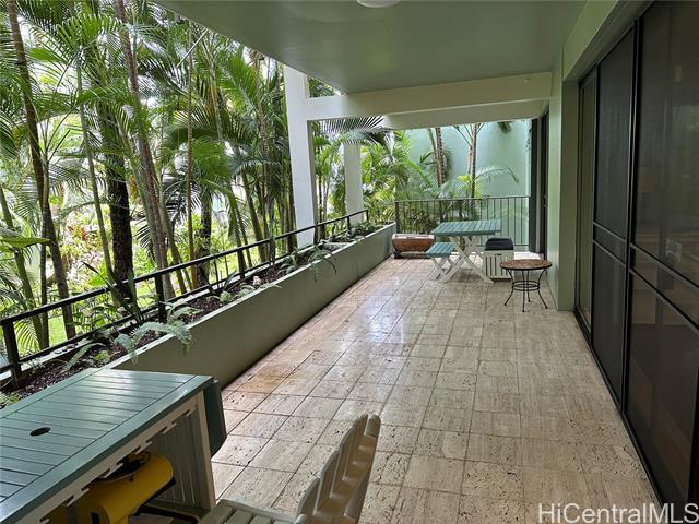 Building Photo - 4999 Kahala Ave