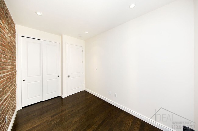 Building Photo - 46 Linden Blvd