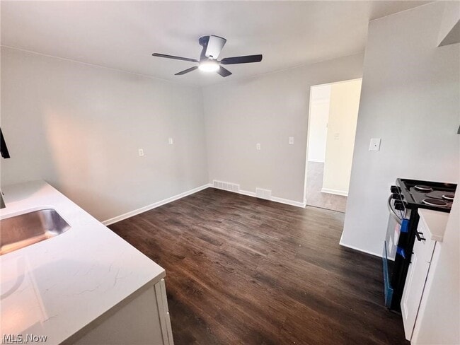 Foto del edificio - 2907 Snow Rd