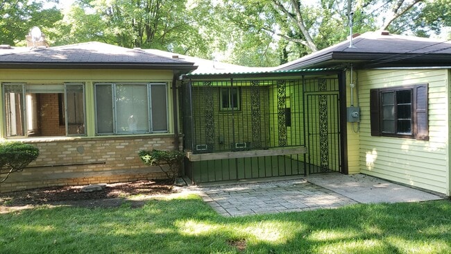 Building Photo - 17310 Kinross Ave