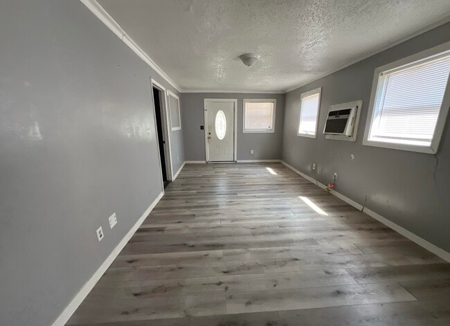 Foto del edificio - 6981 Cutter St