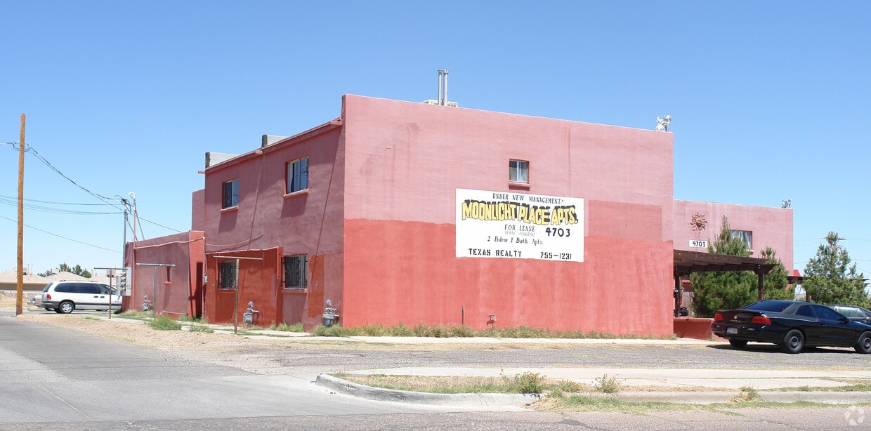 Building Photo - 4703 Moonlight Ave