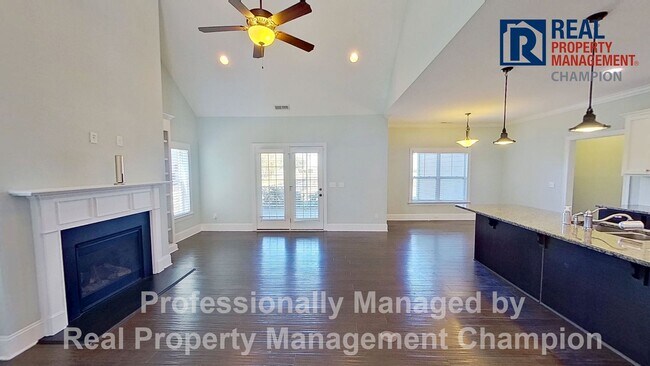 Building Photo - Spacious Executive Home with Open Floorpla...