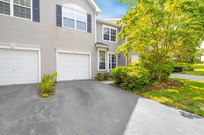 Building Photo - 471 Mahogany Ct