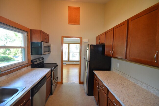 Building Photo - 1171 Ingerson Rd