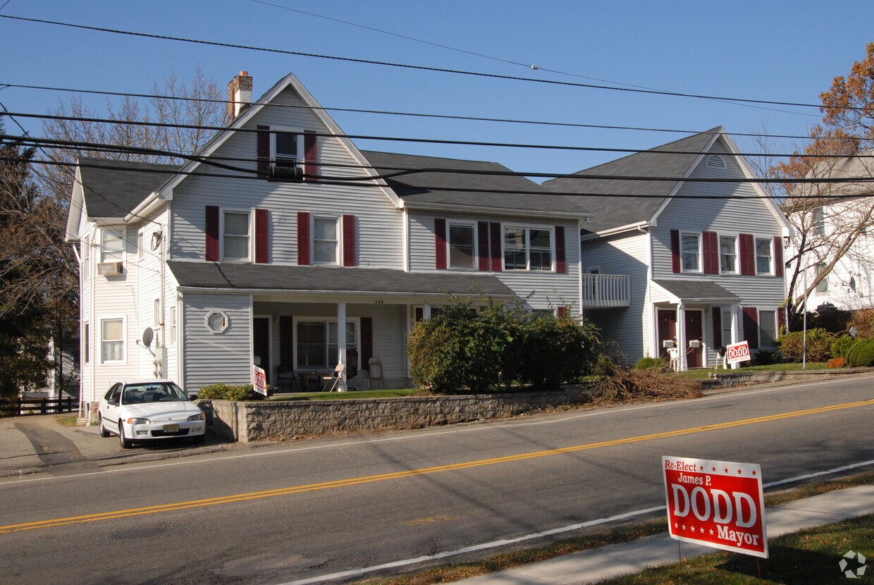 Foto del edificio - 288 W Clinton St