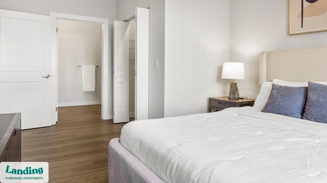 Foto del edificio - 9906 Runway Dr