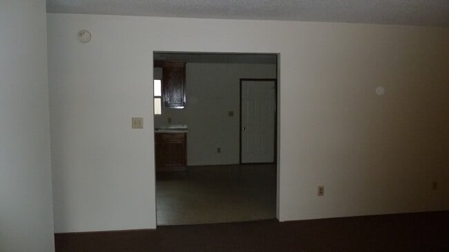 Building Photo - Cute home in the heart of Elizabeth City!