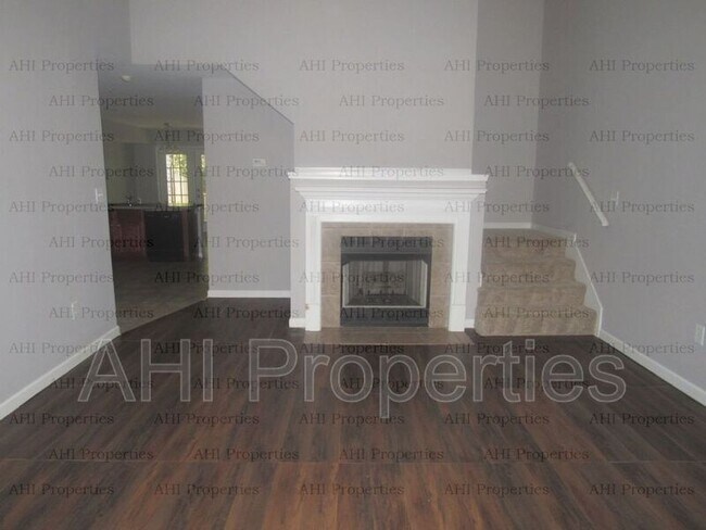 Building Photo - 224 Park Village Cir