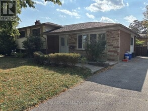 Building Photo - 536 Farewell St