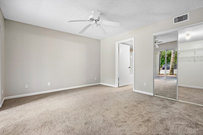 Building Photo - Cortland Pembroke Pines
