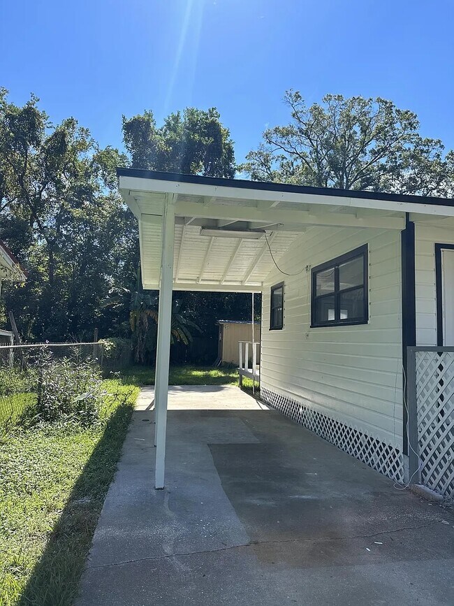 Foto del edificio - 5368 Marybudd Ave