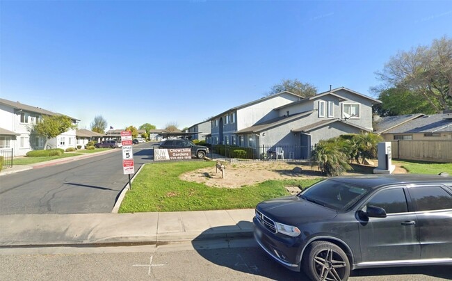 Foto del edificio - 300 Myer Dr