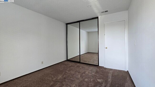 Foto del edificio - 6318 Joaquin Murieta Ave