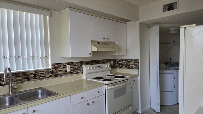 Foto del edificio - 2234 SE 27th Dr