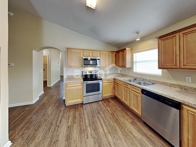 Foto del edificio - 6398 Rising Sun Dr